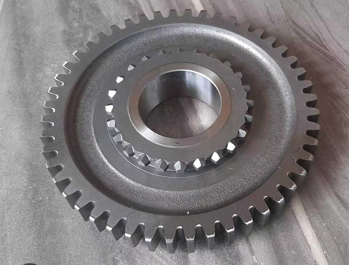 KUYRUK MİL DİŞLİSİ 48 DİŞ) (540-750 DEVİR)   TT-56 SERİSİ 1