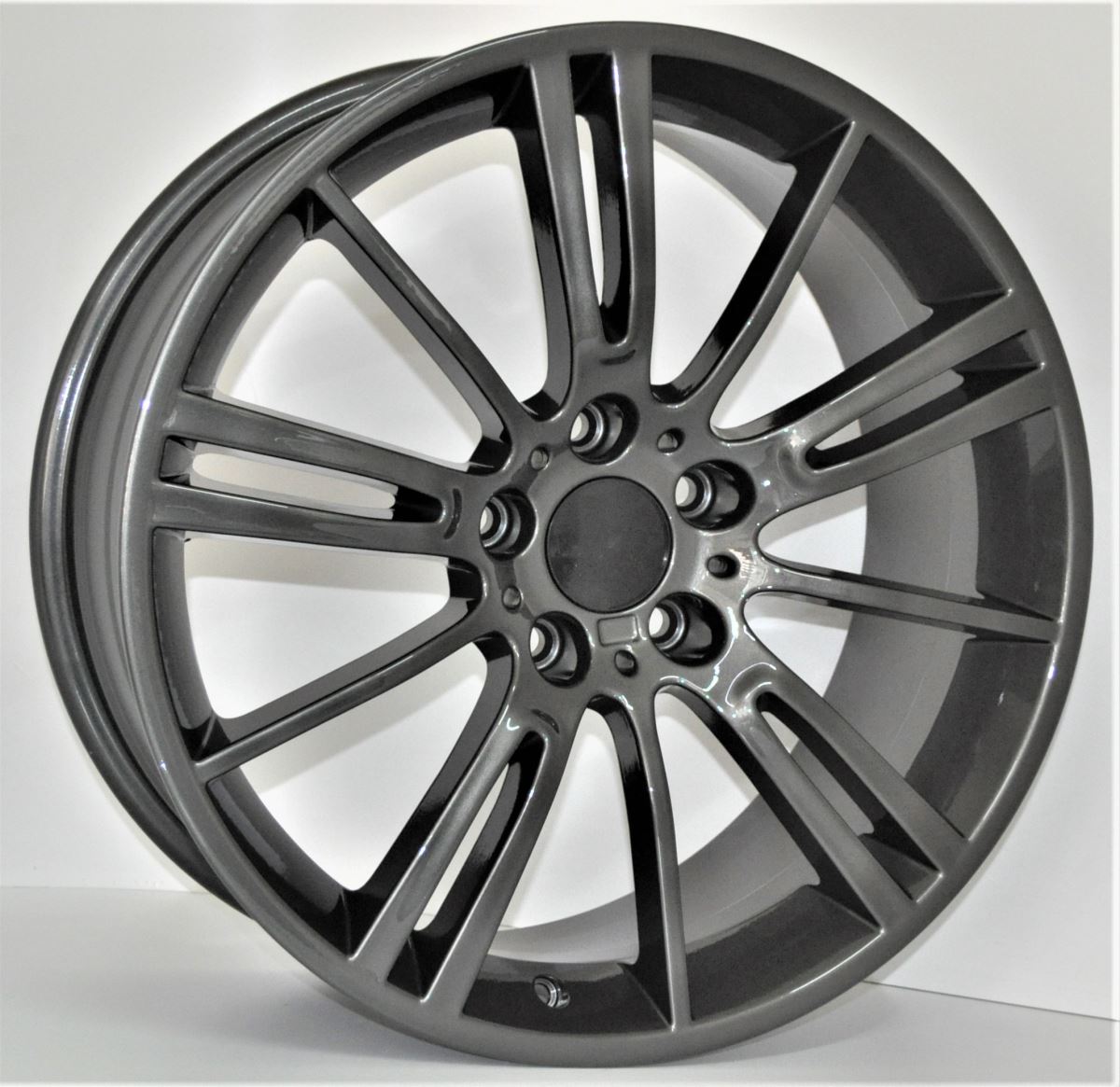 5X120 8X18 RC-409 ET30 72.6 GM 1