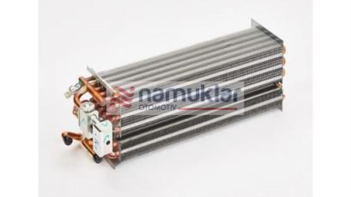 RADYATÖR KOMPLESİ-FAN 82033007 1