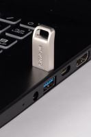 Simex SU-105 Celerity 3.0  Metal  16GB USB Bellek SU-105 Celerity - 3