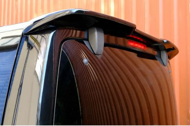 SPOLiER ViVARO SCUDO EXPERT PARLAK SiYAH 1