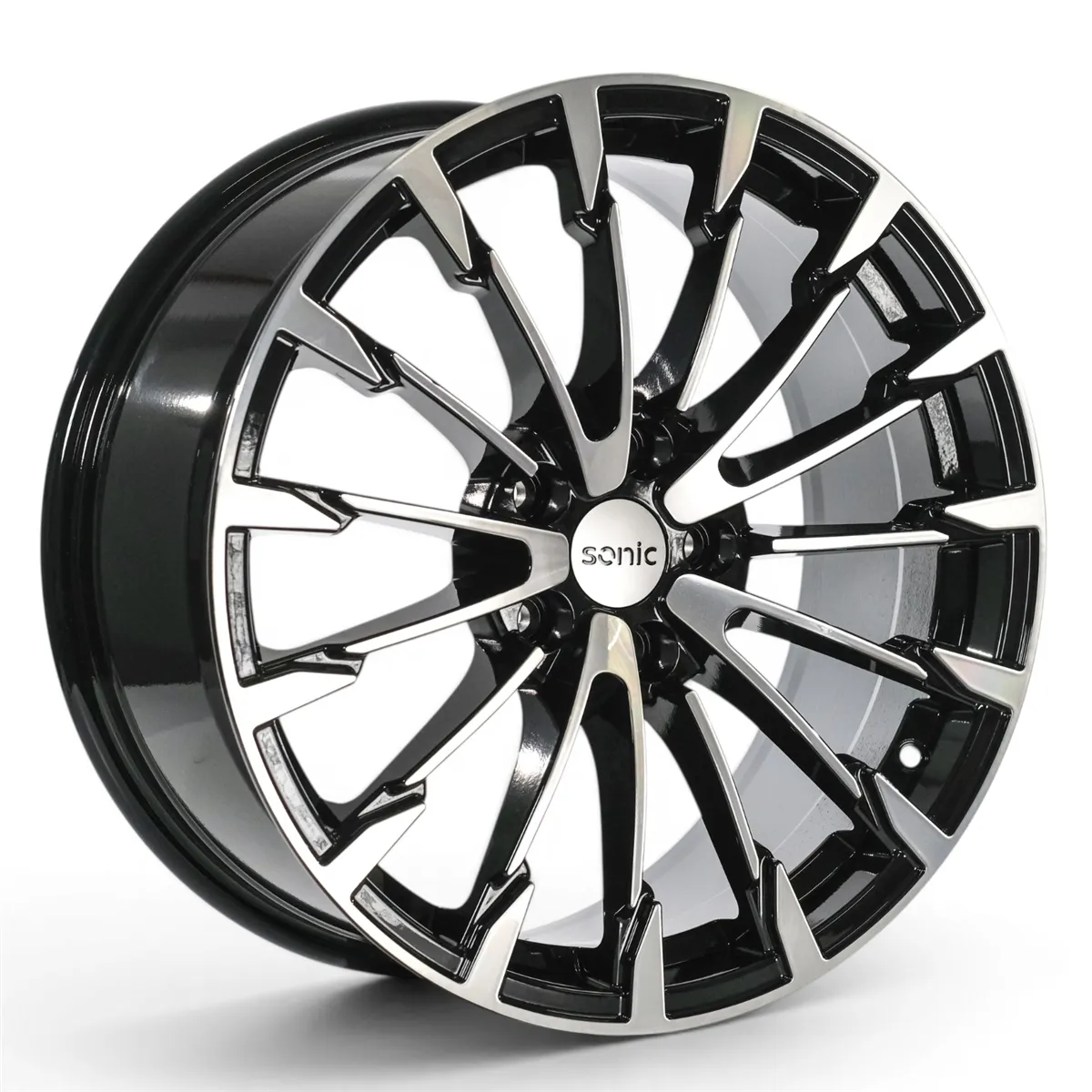 SONİC 8013/1 8.0X18 5X112 ET35 66,45 BD 1