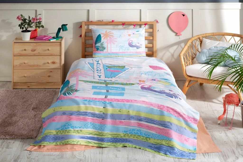 PIKE TK. RF TK MAVI PARADISE (C) 1