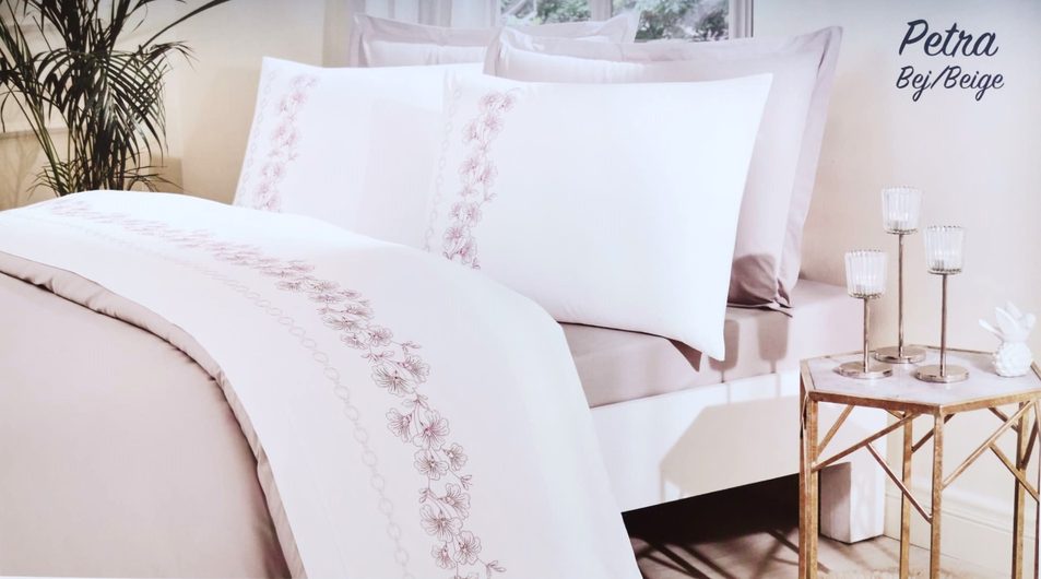 NEV.TK AK CK BOUTIQUE BEJ PETRA 1