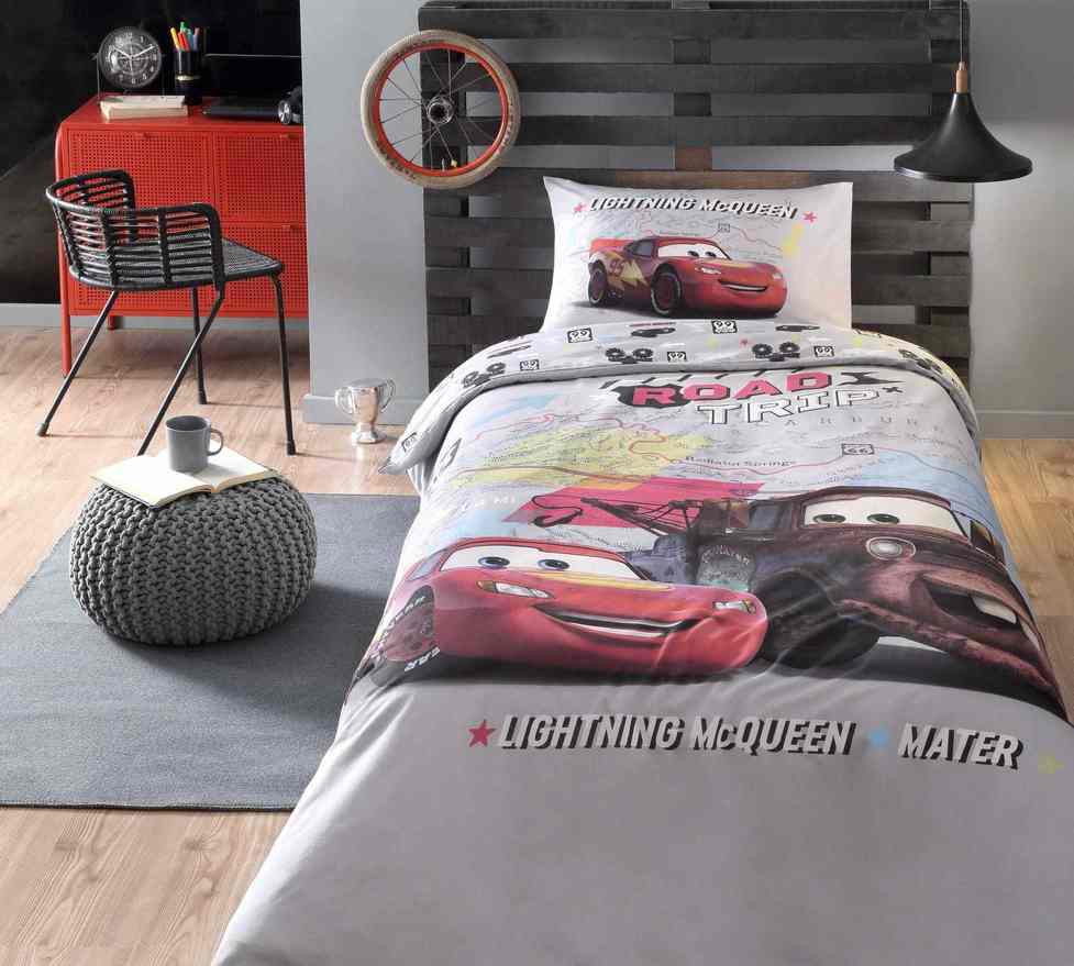 DSNY NEV.TK RF TK GRI CARS ON THE ROAD 1