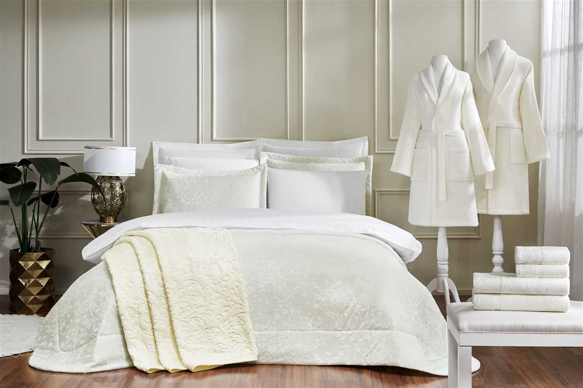 CEYIZ SETI FLOWERLAND KREM 1