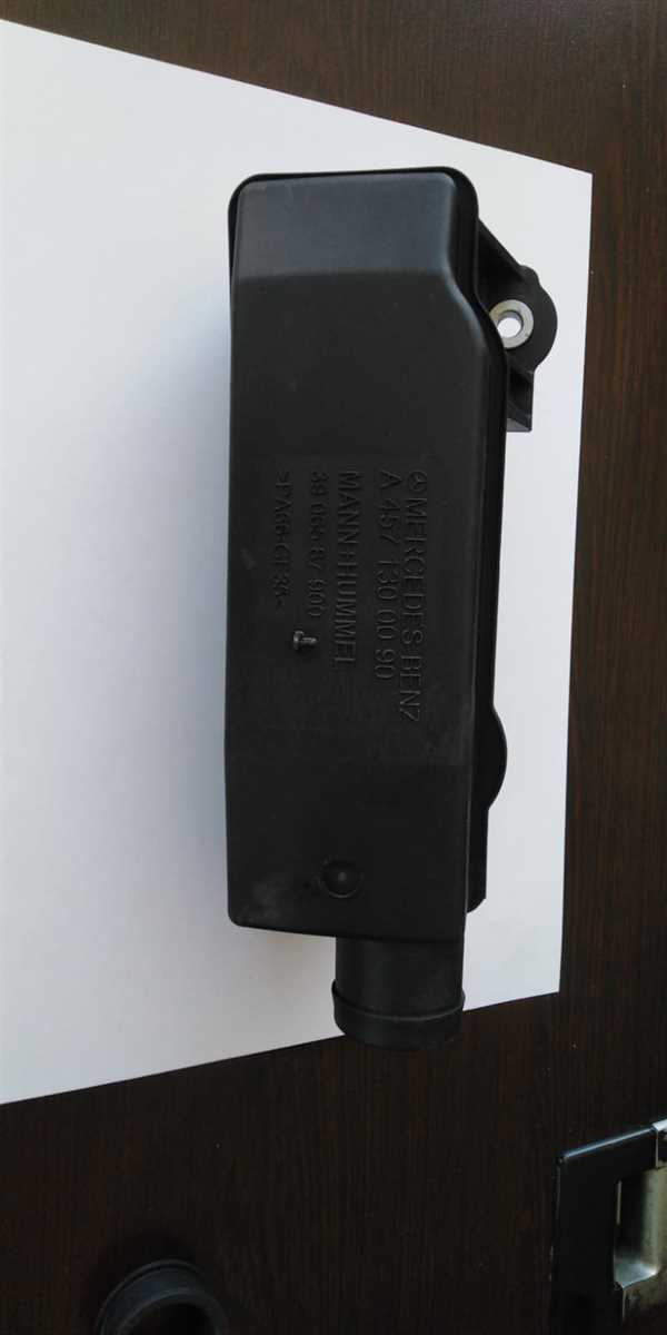 Kompresör Havalandırma Deposu 457 ORİJİNAL 1