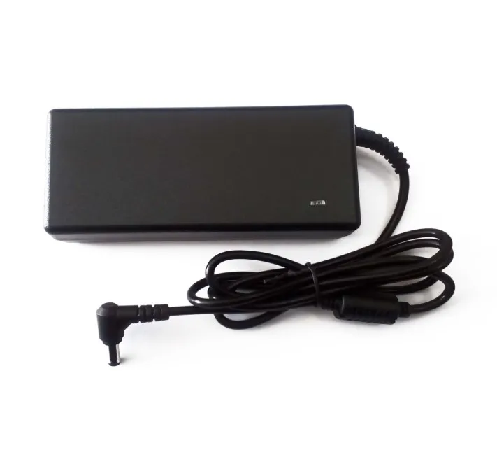 Compaxe CLT-312 19V 4.74A 5.5x2.5mm Adaptör 1