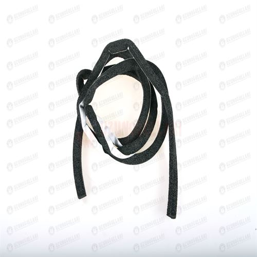 84524347 KABİN ÜST CAM LASTİĞİ 1