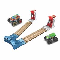 HOT WHEELS GYC80 ÇİFTE ÇARPIŞMA 1