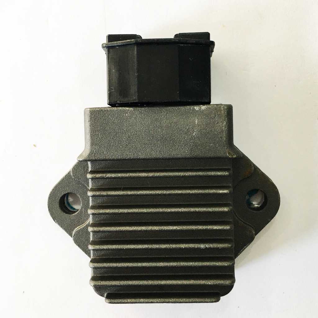 CBR 250-400 Regülatör 1