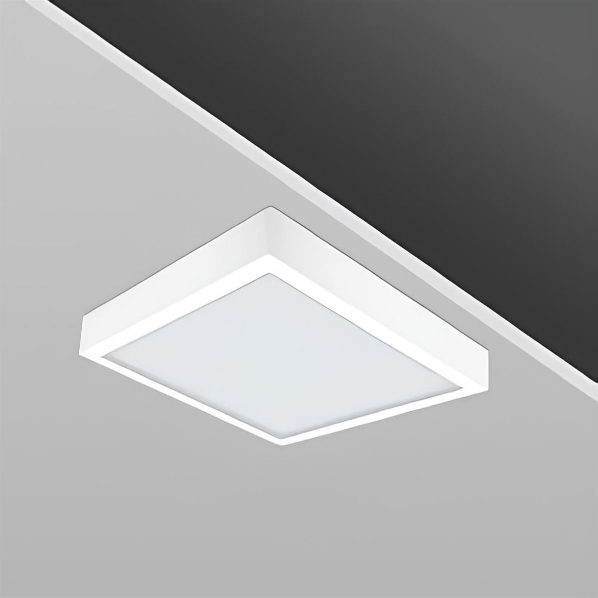 BACKLIGHT S/Ü 18W 6000K ENEC STD DRV 30*30 3h 1